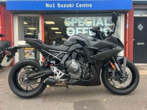EX DEMO SUZUKI GSX-8R FOR SALE IN ROMFORD