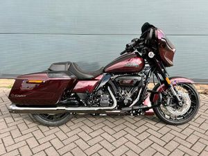 HARLEY-DAVIDSON CVO STREET GLIDE 1982 CC