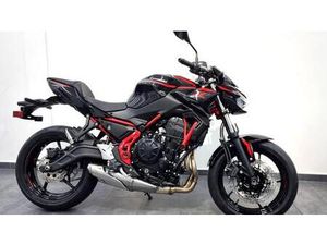 VENDO KAWASAKI Z 650 (2025 - 26) NUOVA A CASORIA (CODICE 9844456) - MOTO.IT