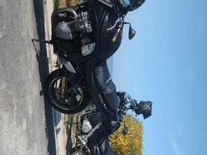 VEND 650 BANDIT DE 98