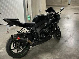 KAWASAKI ZX-6R