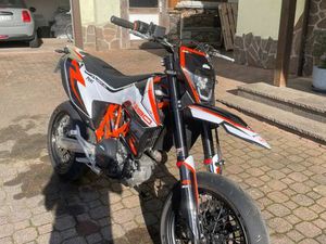 KTM SMCR 690