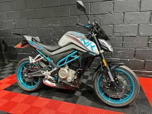 2021 CFMOTO 300NK A VENDRE