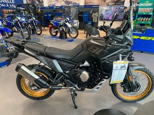 VOGE 800 RALLYE BLACK