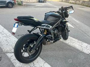 STREET TRIPLE 765 RS 2022