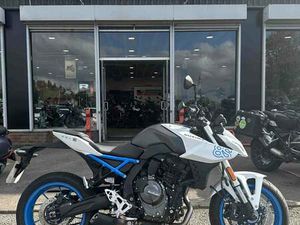 USED SUZUKI GSX-8S FOR SALE IN GLOUCESTER