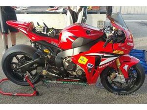 HONDA CBR 1000 PISTA