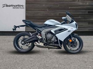 TRIUMPH DAYTONA 660 STANDARD TWIN COLOUR 660 CC