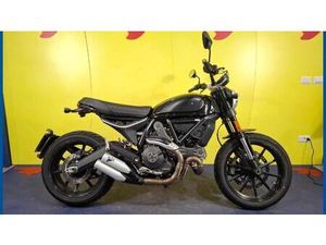 VENDO DUCATI SCRAMBLER 800 FULL THROTTLE (2017 - 21) USATA A BUSTO ARSIZIO (CODICE 9845620) - MOTO.IT