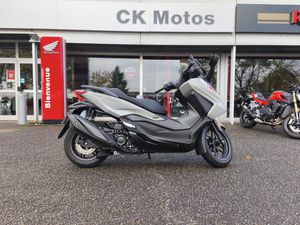 HONDA FORZA 350 NSS 350 ABS COLORIS GRIS NARDO