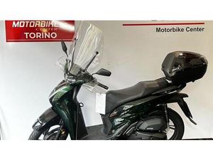 VENDO HONDA SH 150I VETRO (2024 - 25) USATA A SAN GIORGIO CANAVESE (CODICE 9845424) - MOTO.IT