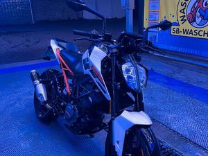 KTM DUKE 125