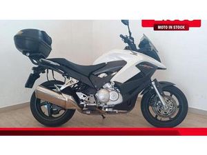 VENDO HONDA VFR 800 (2002 - 05) USATA A ROZZANO (CODICE 9763151) - MOTO.IT