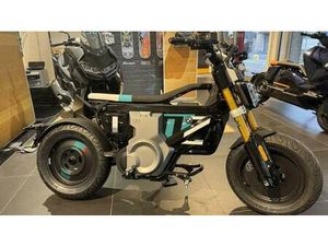 VENDO BMW CE 02 AM (2024 - 25) USATA A GAGLIANICO (CODICE 9681328) - MOTO.IT