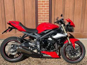 USED TRIUMPH STREET TRIPLE 675 FOR SALE IN WESTERHAM