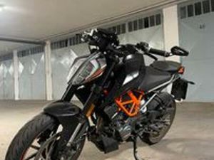 KTM DUKE 125 2023
