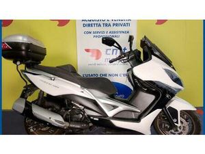VENDO KYMCO XCITING 400I ABS (2012 - 17) USATA A VICENZA (CODICE 9846217) - MOTO.IT