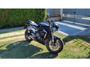TRIUMPH STREET TRIPLE 765 RS - 2017