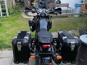 ROYAL ENFIELD HIMALAYAN 411 410