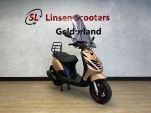 PIAGGIO ZIP SP 25 KM/H MAT ROSE GOLD 2021 — SCOOTERS | PIAGGIO — MARKTPLAATS