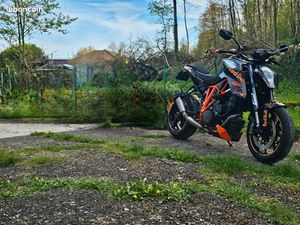 KTM SUPERDUKE 1290R