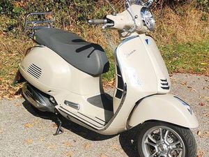 VESPA GTS 300 HPE RST CLASSIC