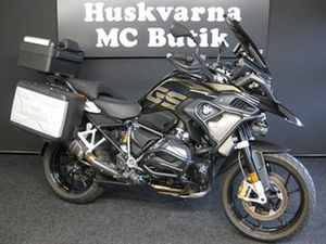 HUSKVARNA MC BUTIK / BIL & MOTOR, HUSKVARNA