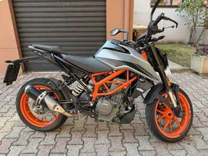 KTM 390 DUKE KTM 390 DUKE ABS EURO 5 - TFT/LED/WP SUSPENSION ARANCIONE