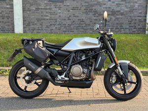 HUSQVARNA VITPILEN 701 *TOP ZUSTAND*SERVICE NEU*TÜV 07/27*