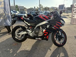 APRILIA RS 457 2025 900 KMS ETAT NEUF