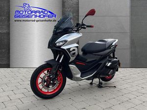 APRILIA SR GT 200