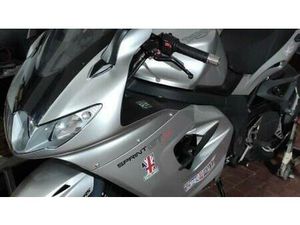 VENDO TRIUMPH SPRINT 1050 GT ABS (2010 - 2013) USATA A AIELLO DEL SABATO (CODICE 9846366) - MOTO.IT