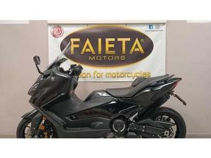 VENDO YAMAHA T-MAX 560 TECH MAX (2022 - 24) USATA A ROMA (CODICE 9846841) - MOTO.IT