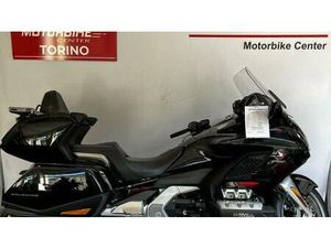 VENDO HONDA GL 1800 GOLD WING TOUR (2018 - 20) USATA A SAN GIORGIO CANAVESE (CODICE 9846893) - MOTO.IT