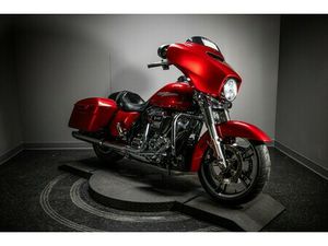 2019 STREET GLIDE® (FLHX)