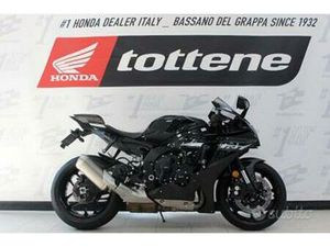 YAMAHA R1 UNICO PROPRIETARIO ACCESSORIATA KM 18758