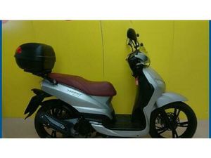 VENDO PEUGEOT TWEET 150 (2010 - 17) USATA A CUSAGO (CODICE 9847368) - MOTO.IT