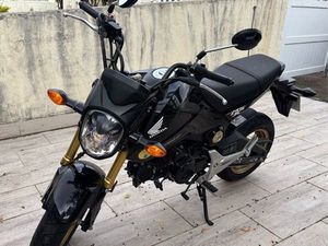 MOTO MSX 125