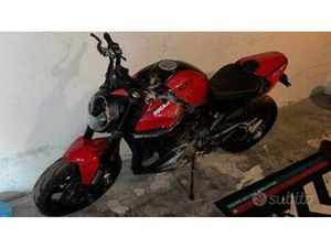 DUCATI MONSTER + INCIDENTATA
