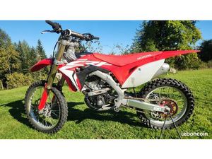 250 CRF 2018 PROCHE DU NEUF
