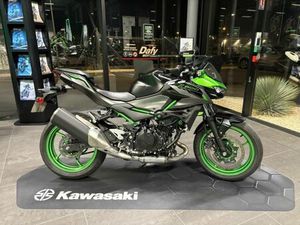 KAWASAKI Z 500 SE 2024 500 CM3 | MOTO ROADSTER | 9 347 KM | VERT | 34420 VILLENEUVE LES BEZIERS