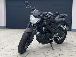 YAMAHA MT-125
