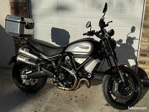 DUCATI 1100 SCRAMBLER DARK PRO