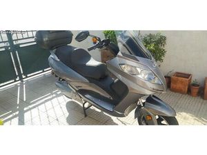 YAMAHA X-MAX 125