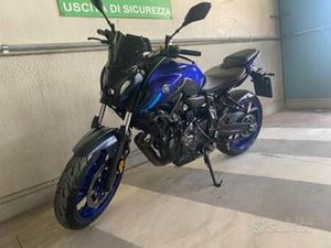 YAMAHA MT07