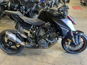 2018 KTM SUPER DUKE 1290 R