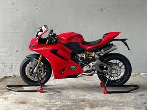 DUCATI PANIGALE V2 V2S ROSSO