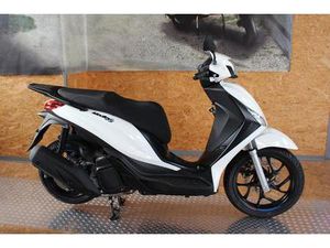 PIAGGIO MEDLEY 125 S WEIß MY25 E5+ =FINANZIERUNG 0,0% =NEU=