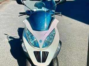 PIAGGIO MP3-125 M65 HYBRID