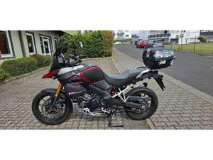 SUZUKI V-STROM 1000